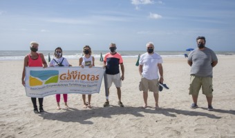 EL CORRALN SUR REALIZ UNA JORNADA DE LIMPIEZA EN PLAYAS