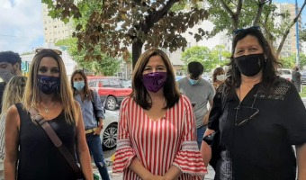 LA ENCARGADA DEL REA DE LAS MUJERES, JUNTO A LA MINISTRA ESTELA DAZ