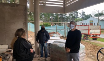 CONTINA LA EDIFICACIN DEL CENTRO DE SALUD DE MONTE RINCN