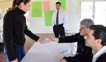 Se entregaron becas a la nueva camada de aspirantes a Polica Local