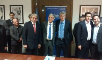 Barrera firm convenio por ampliacin del Gasoducto de la Costa