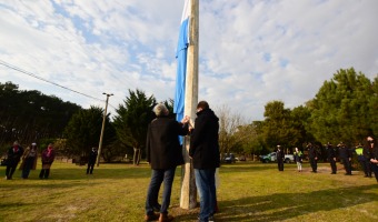 BARRERA ENCABEZ EL ACTO POR EL DA DE LA INDEPENDENCIA