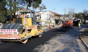 SIGUEN LOS TRABAJOS DE REASFALTADO EN EL SUR DE LA ZONA CNTRICA