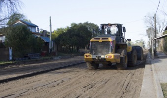 COMENZ EL ASFALTADO EN EL TRAMO DE CIRCUNVALACIN ENTRE 113 Y 139