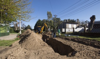 Se contina extendiendo la red cloacal en distintos barrios