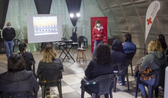BROMATOLOGA DICT UN TALLER DE BUENAS PRCTICAS EN MANIPULACIN DE ALIMENTOS