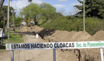 AVANZA LA RED DE CLOACAS EN VILLA GESELL Y MS FAMILIAS ACCEDEN AL SERVICIO