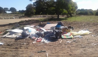 Otra vez basura en 147 y Boulevard