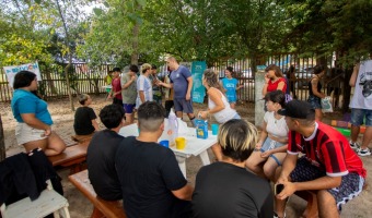 LOS CHICOS Y CHICAS DE ENVIN COMENZARON EL AO CON UNA GRAN FIESTA