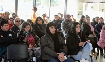 AVANZA EL PROGRAMA LOTES CON SERVICIOS: 48 NUEVOS CONTRATOS FIRMADOS