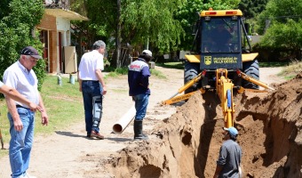 Continan las obras de cloacas en Villa Gesell