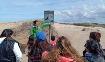 ALUMNAS DEL TALLER DE BOTNICA Y AGROECOLOGA VISITARON LA RESERVA FARO QUERAND