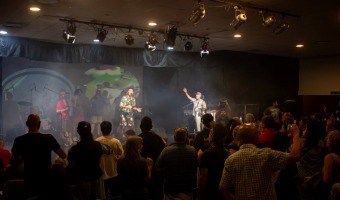 �LA PELUCA� CELEBR� LOS 30 A�OS DE SU PRIMER DISCO