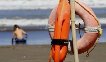 LA MUNICIPALIDAD LLEG� A UN ACUERDO CON GUARDAVIDAS: SE AMPL�A EL HORARIO DE COBERTURA DEL OPERATIVO