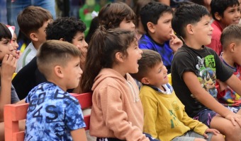 CASA DE LAS INFANCIAS DISFRUT� DE UNA FUNCI�N DE T�TERES