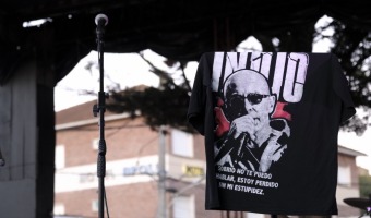 LA COMUNIDAD GESELINA RINDI� HOMENAJE AL INDIO SOLARI