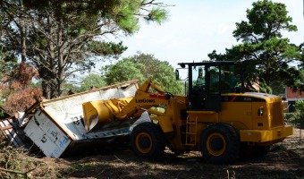 Contina la limpieza de espacios verdes